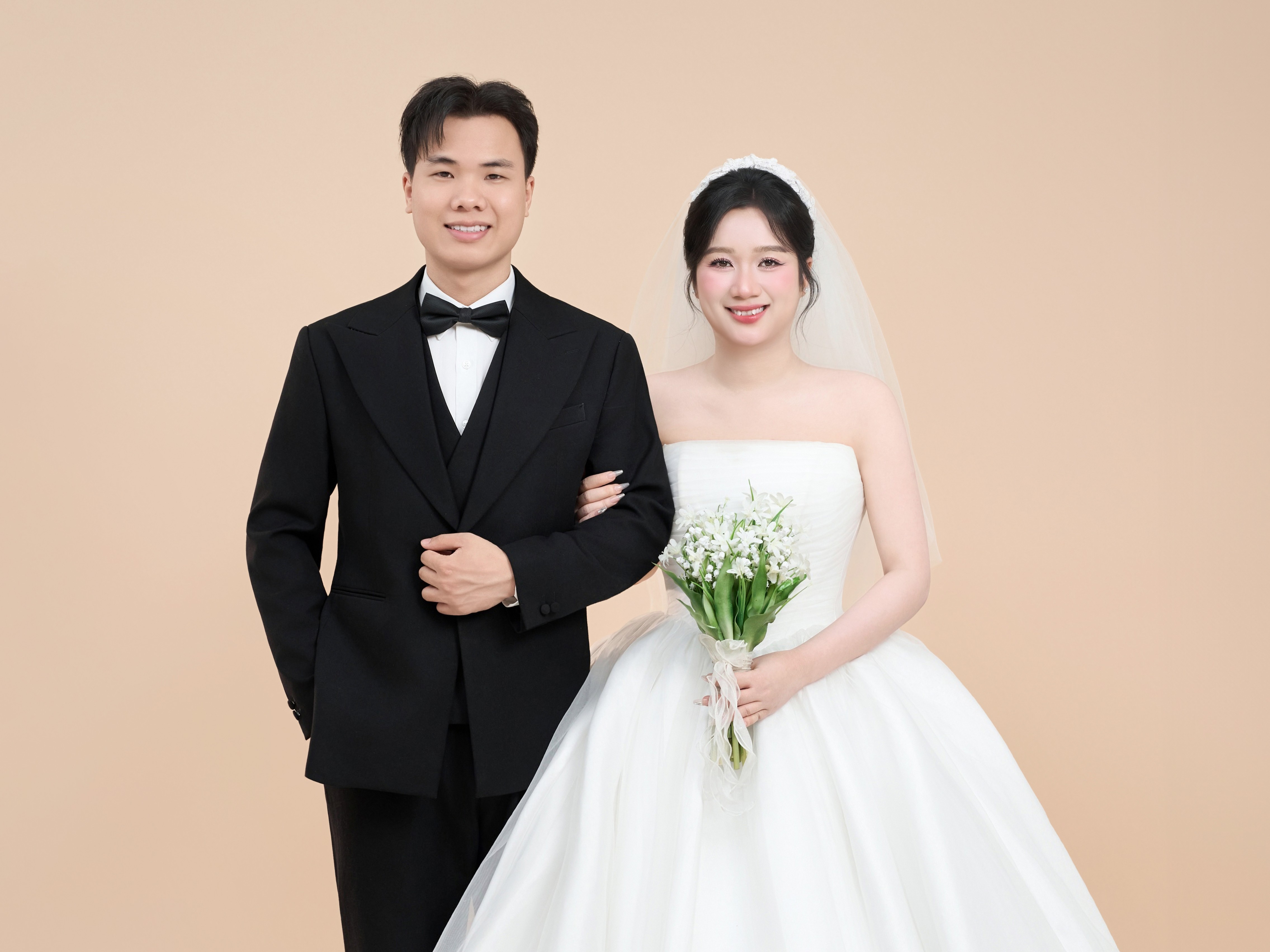 TIỆC CƯỚI NHÀ GÁI